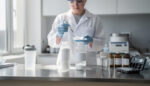 découvrez la comparaison complète entre ghrh et ghrp, deux peptides clés stimulant la production de l'hormone de croissance, leurs mécanismes, avantages et différences.